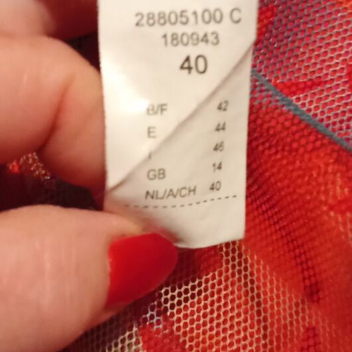 Long red jacket, windproof and suitable for rain, like new