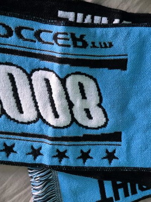 Шал Pro Evolution Soccer 2008 като нов колекционерски