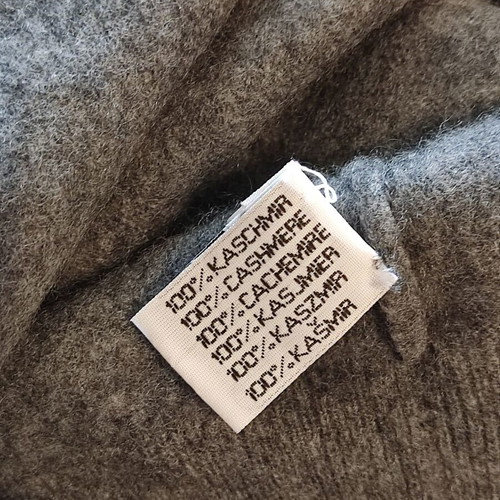 Sandra Pabst 100% cashmere gray sweater used, Small