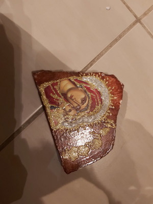 Religious stone piece of Virgin Mary and Christ decorative