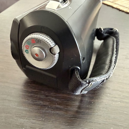 Panasonic SDR-S26 video camera with 70x optical zoom