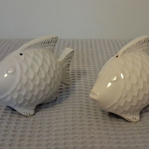 Salt and pepper set fish design used, white porcelain 13.5cm