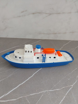 Apergis boat like new