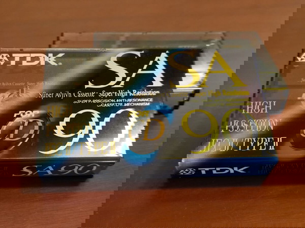  kasetes ichou TDK SA-90ET Super Avilyn, Super High Resolution IEC II / Type II.