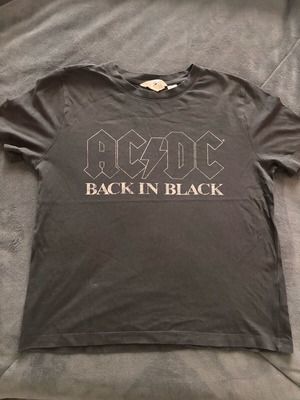 H&M short-sleeve T-shirt with AC/DC print size XS like new, gray