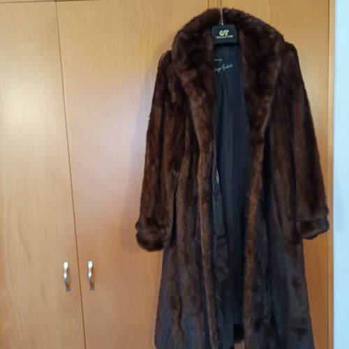 Brown Long Mink Fur Tzelalis Like New