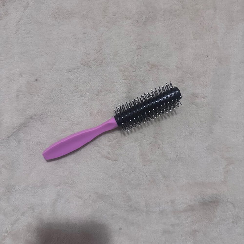 Hair brush pink like new