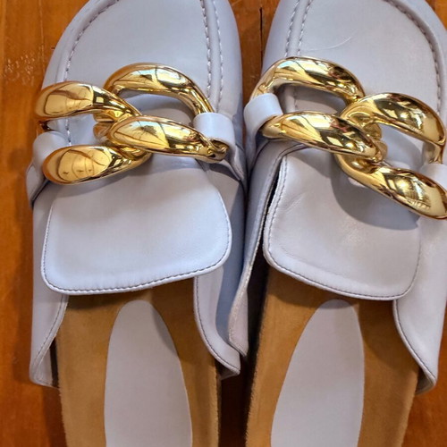 Bueno Shoes Lilac Mules like new, gold decoration, size 40
