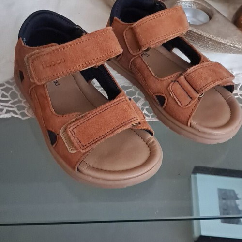 Piccolo Lasocki Kids Shoes Size 24 New with Box