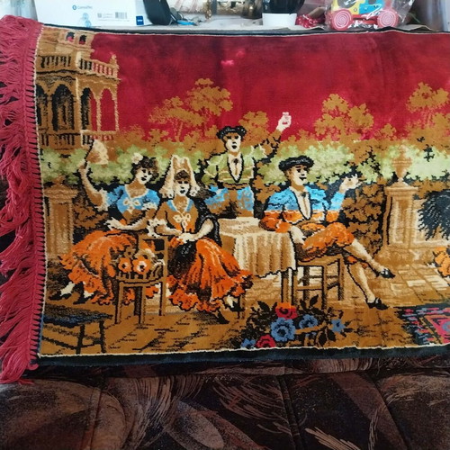 Vintage Italian Plush Wall Rug 102 cm x 55 cm like new