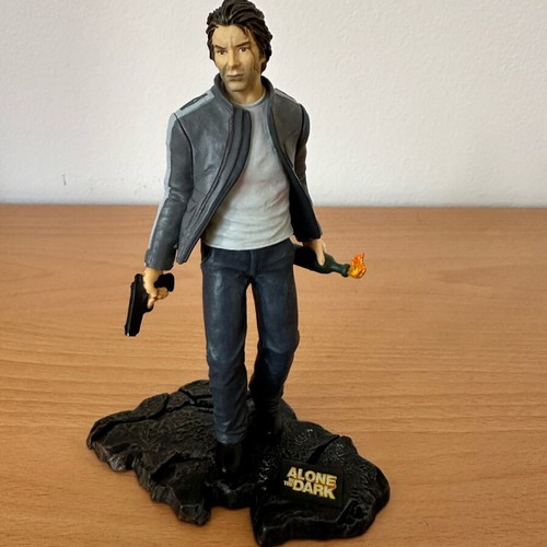 Edward Carnby Alone in the Dark figure like new