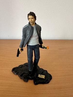 Edward Carnby Alone in the Dark figure like new