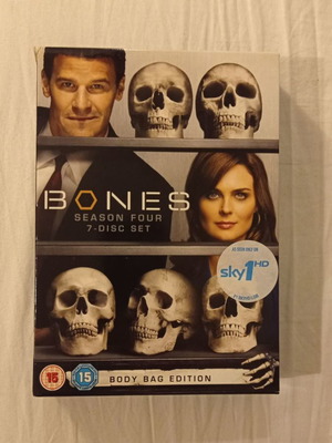 Bones DVD употребяван, 5 автентични кутии с субтитри