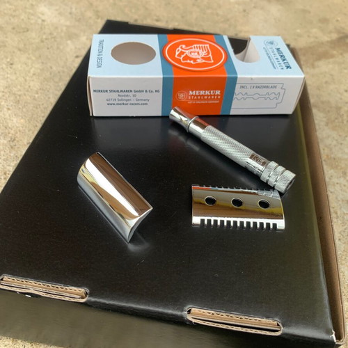 Merkur 15c open comb safety razor like new