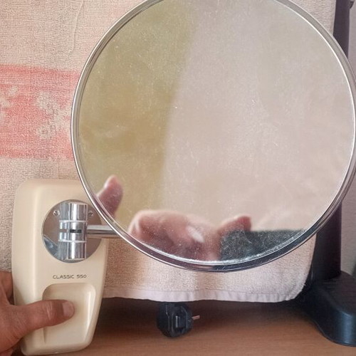 Magnifying wall mirror for bathroom new