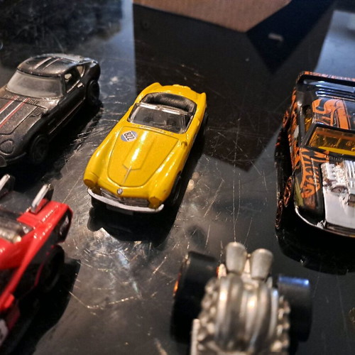 Hot Wheels toy cars used, pack of 8 authentic
