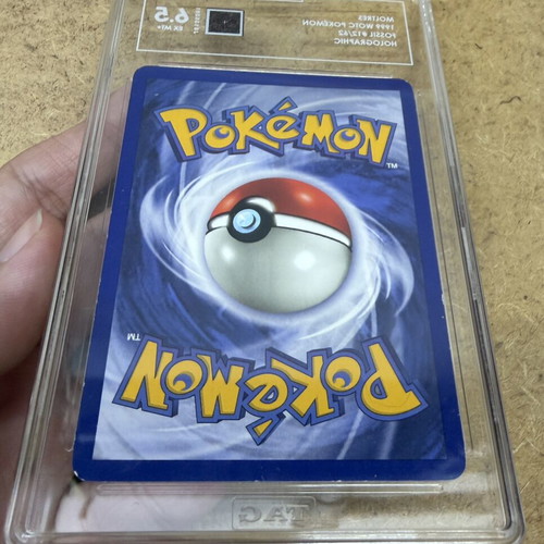 Moltres Holo Fossil #12/62 TAG 6.5 Pokemon card