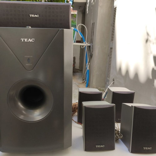 Teac speaker set used with some wear