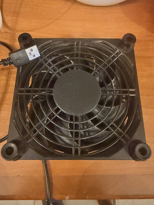 Cooler ανεμιστηράκι USB σαν καινούργιο για ψύξη router