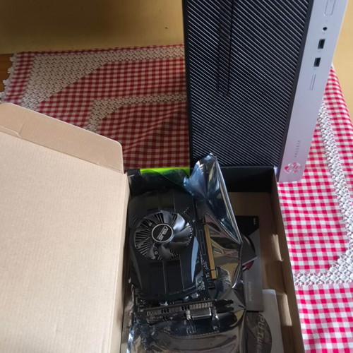 HP Prodesk 400 G4 M Tower like new with Intel i5-7500, 8GB RAM, 256GB SSD, Asus GTX 1050