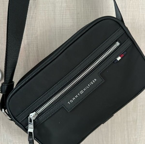 Tommy Hilfiger Τσαντάκι (γνήσιο)