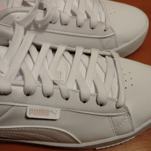 Puma sports sneakers new, size 41, white
