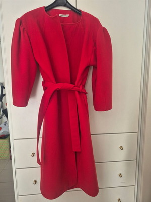 Milkwithe red outerwear like new, size S