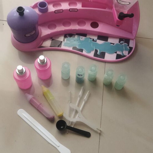 So Slime Slimeglam Studio kids' toy, As company