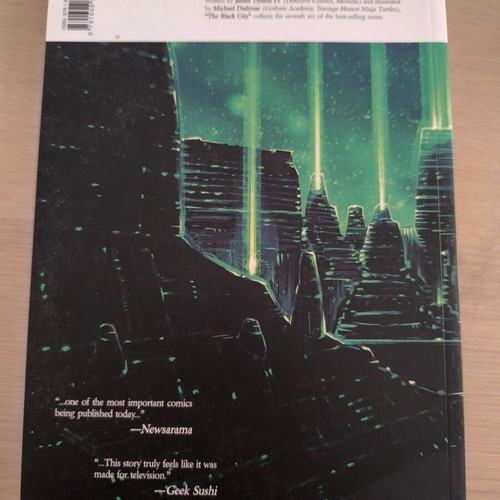 The Woods vol 7 tpb like new, English
