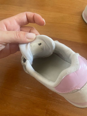 New Balance athletic shoes used for girl size 31 beige