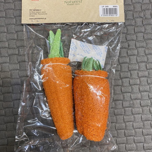 Naturest Loofah Carrots 3-in-1 natural toy, snack & dental for rodents