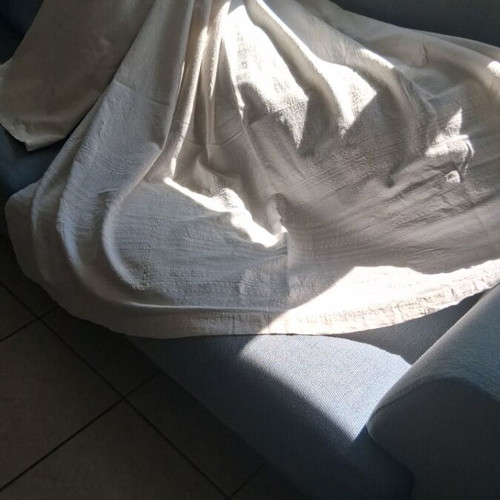 Handwoven cotton bed sheet with border, like new, 240x160 cm