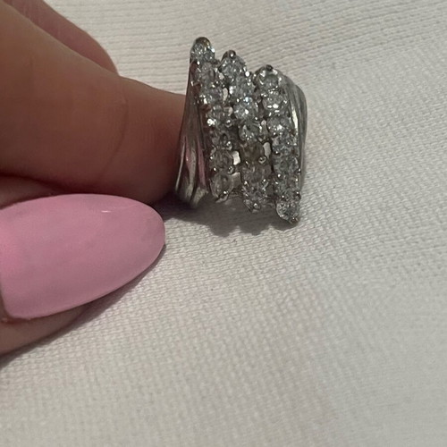 Silver 925 ring with zircon used, size 54