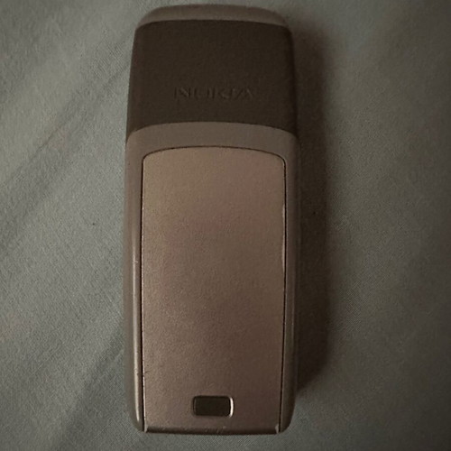 Nokia 1600 used, gray, without charger and battery but functional