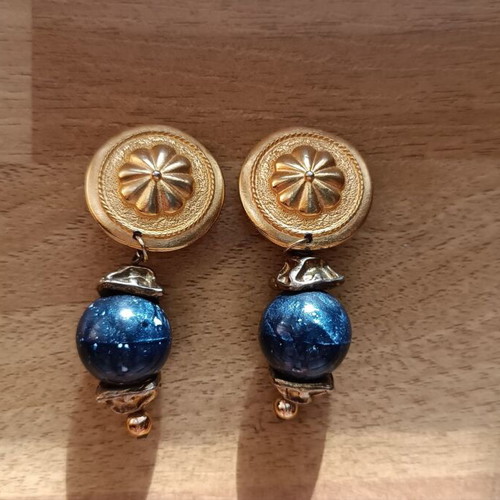 Earrings clips vintage used