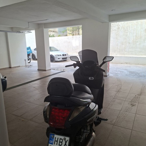 Sym GTS 300i EVO scooter, black, automatic