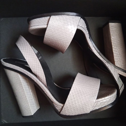 Calvin Klein sandals size 39 new, gray