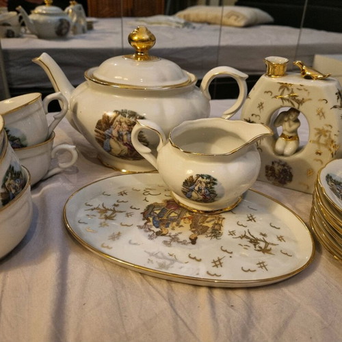 Set of tableware like new