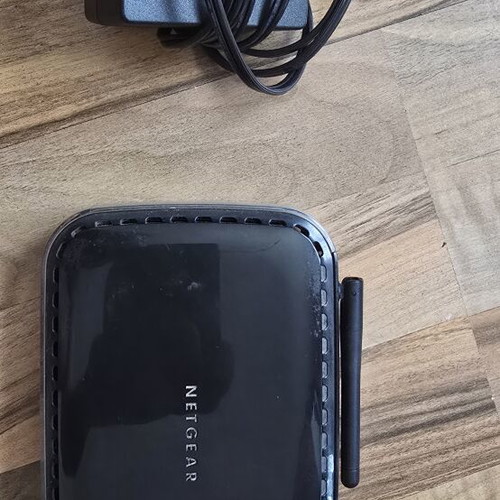 Netgear N 150 VNR 1000V2 router used