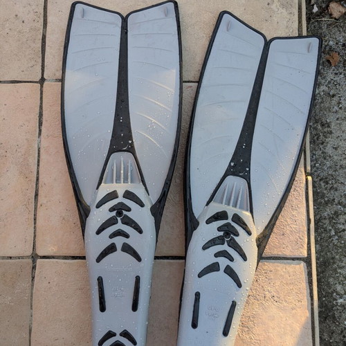 Fins size 43-44