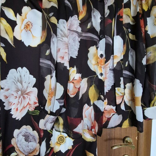 Dolce Domenica Floral Set like new, see-through shirt and long skirt multicolor