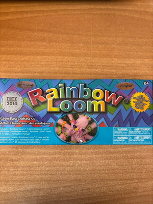 Rainbow Loom crafting kit used with original hooks and instructions