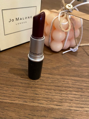 Mac collectible lipstick hang-up used