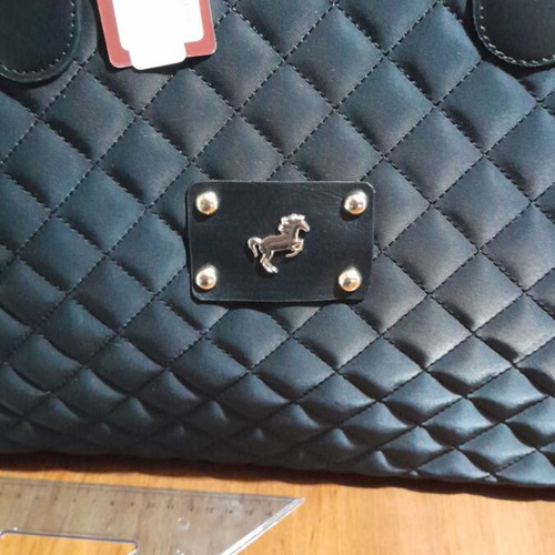 Travel bag black quilted new handheld