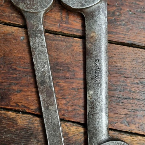 Vintage British Lister & Lion Brand Heavy-Duty Keys set used