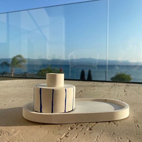 Ceramic decorative set