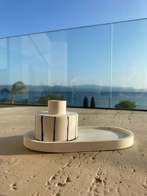 Ceramic decorative set