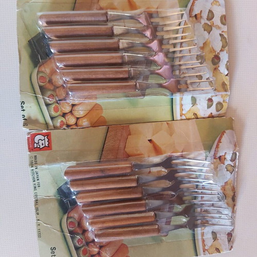 Skewers and forks like new, 8 inox 50 cm skewers with wooden handle and 12 forks