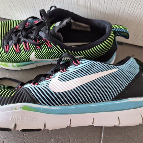 Nike Free running shoes size 42, multicolor