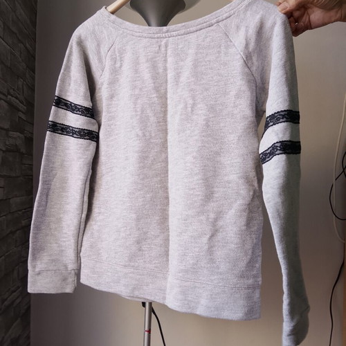 Terranova long-sleeve shirt like new, size S, black and white